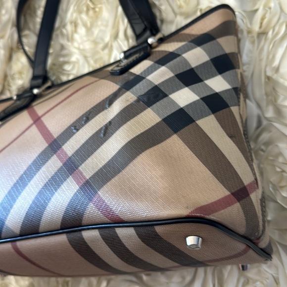 Authentic Burberry shoulder bag - Picture 5 of 17